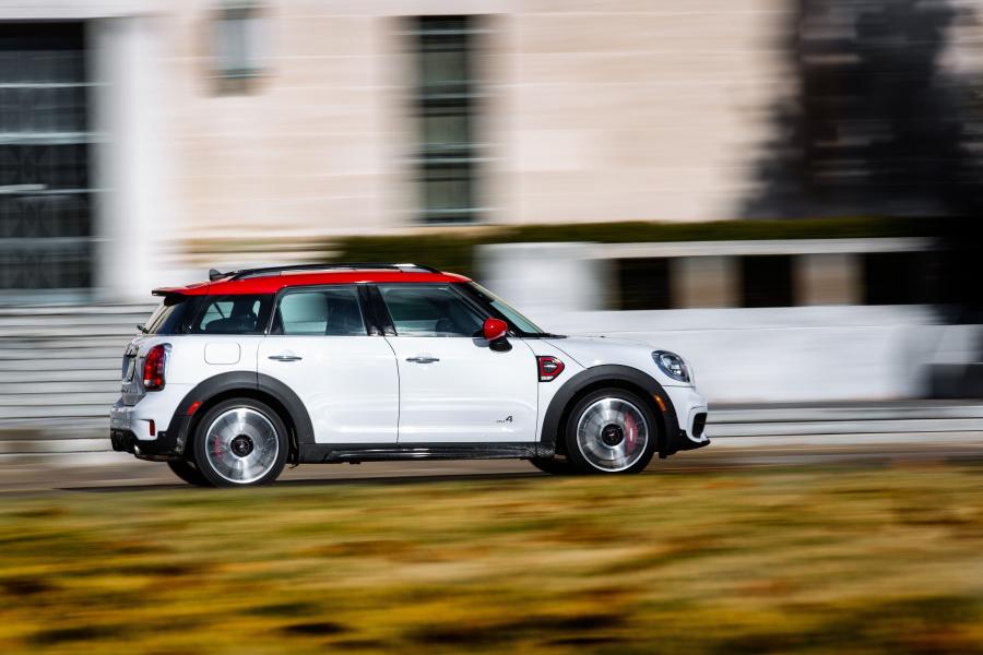  Mini John Cooper Works Countryman (F60) 2017 года  (NA) (фото 21 из 40)